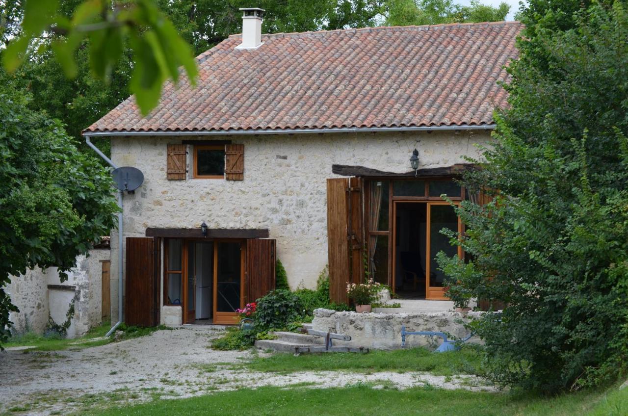 Katy'S Barn Vila Saint-Aulaye-Puymangou Exterior foto