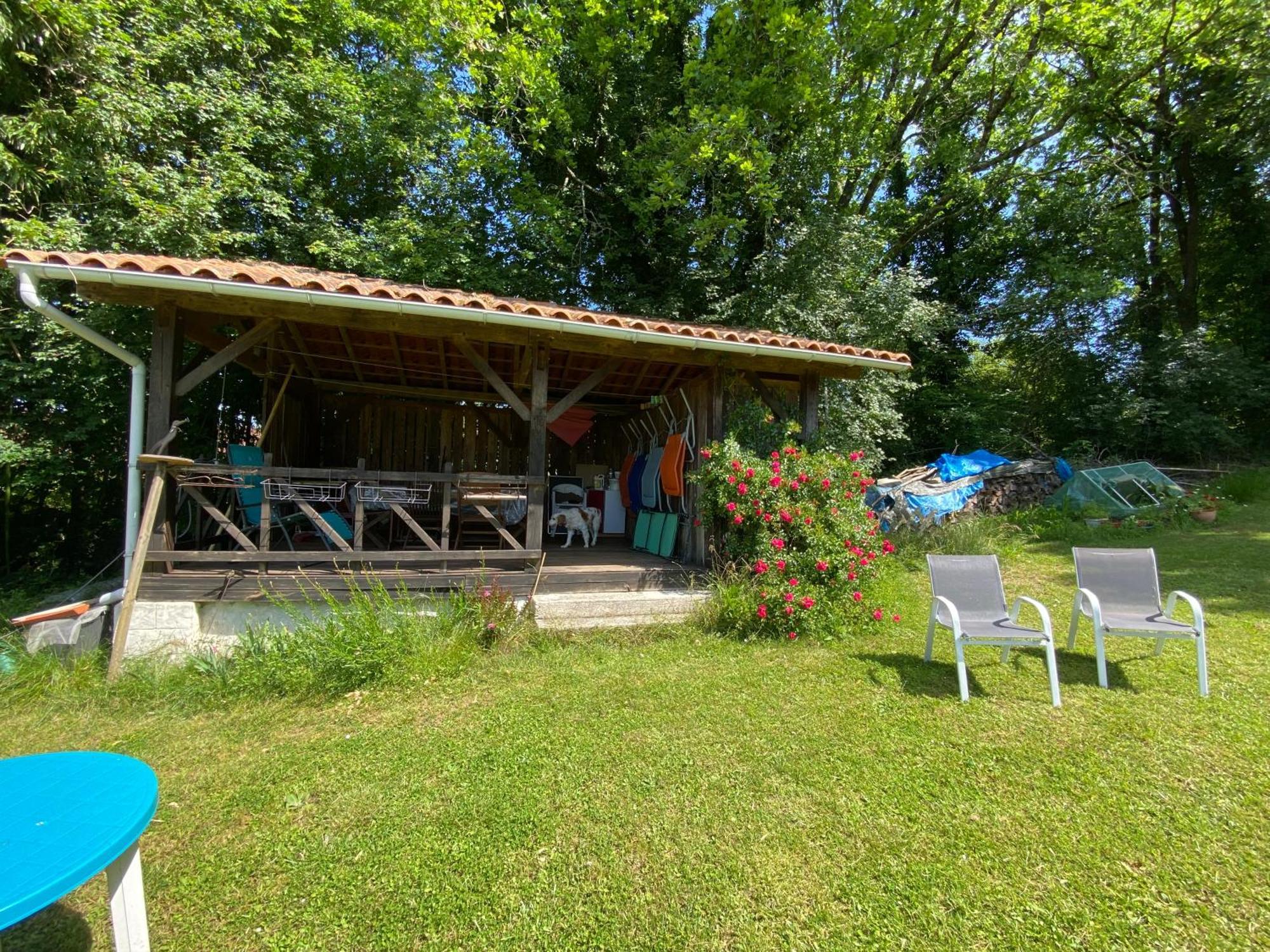 Katy'S Barn Vila Saint-Aulaye-Puymangou Exterior foto