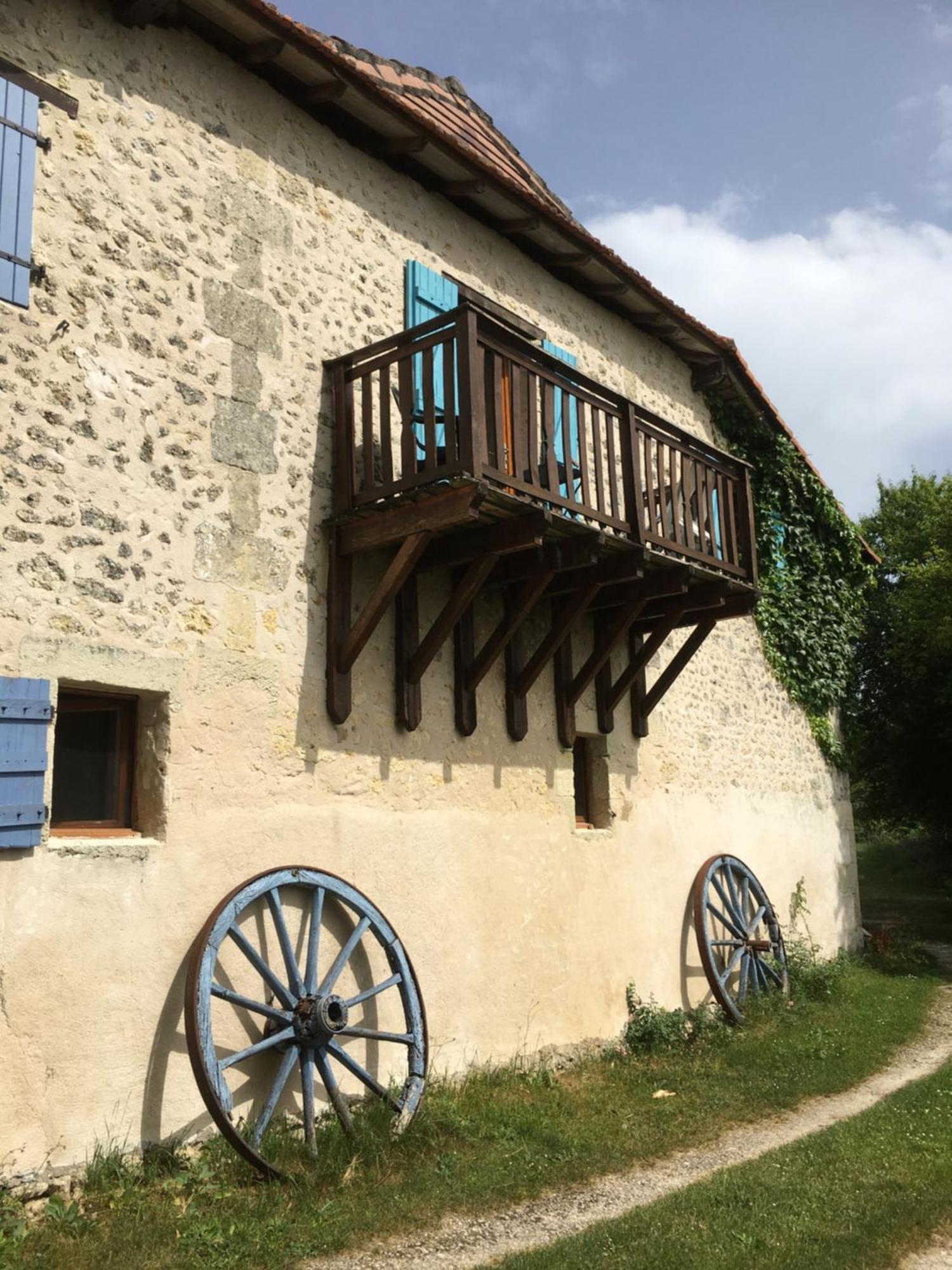 Katy'S Barn Vila Saint-Aulaye-Puymangou Exterior foto